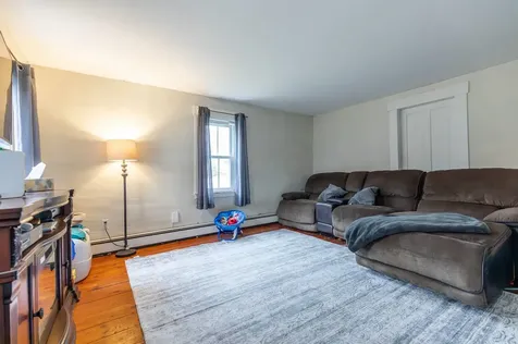 42 Windymere Drive Epsom NH 03234