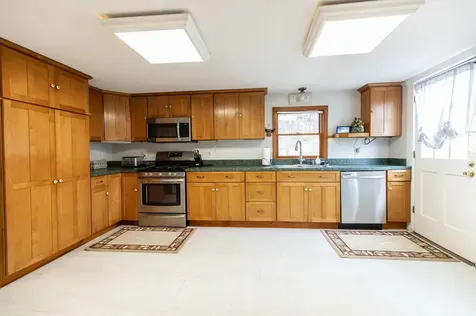 42 Windymere Drive Epsom NH 03234