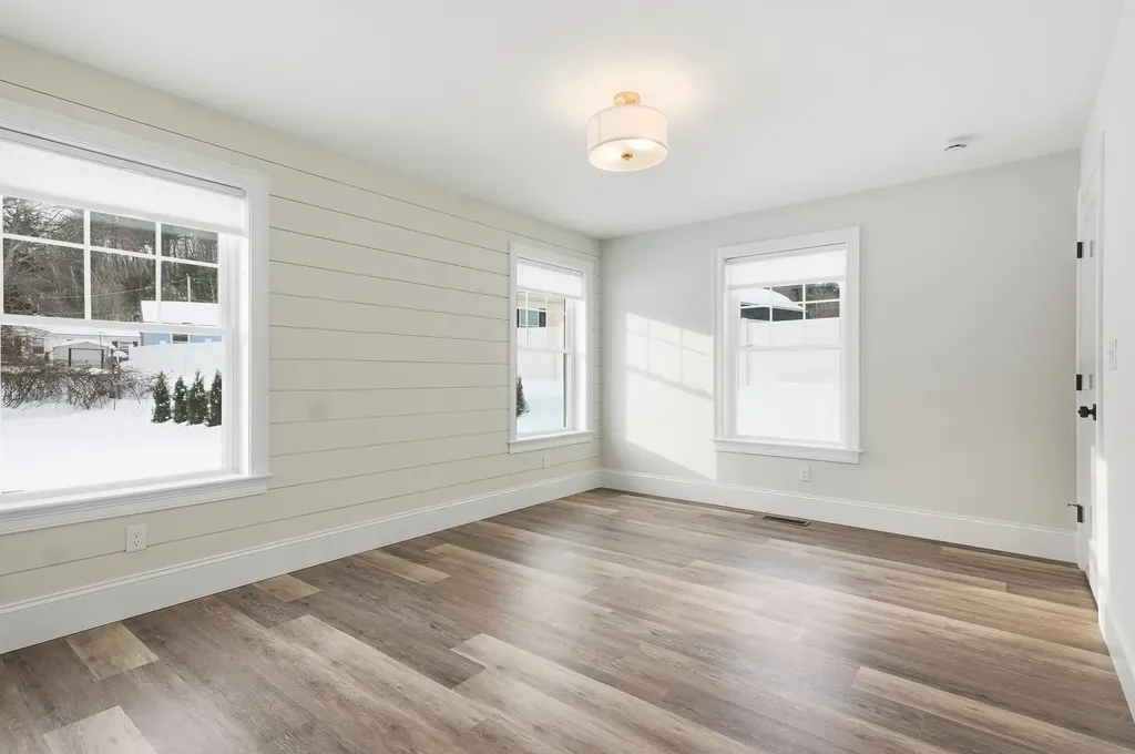 84 Blacksnake Road Seabrook NH 03874