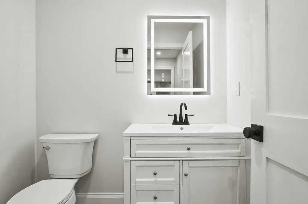 84 Blacksnake Road Seabrook NH 03874