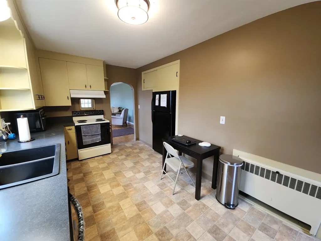 907 W Swanzey Road Swanzey NH 03446