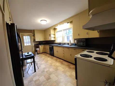 907 W Swanzey Road Swanzey NH 03446