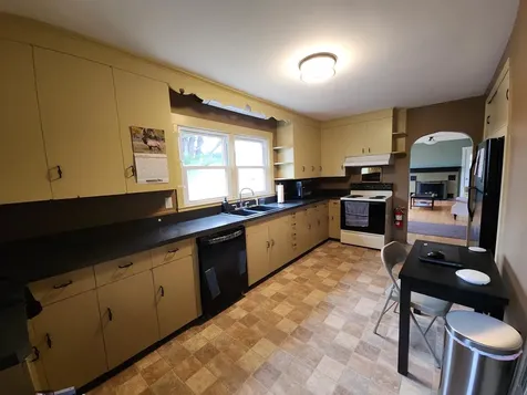 907 W Swanzey Road Swanzey NH 03446