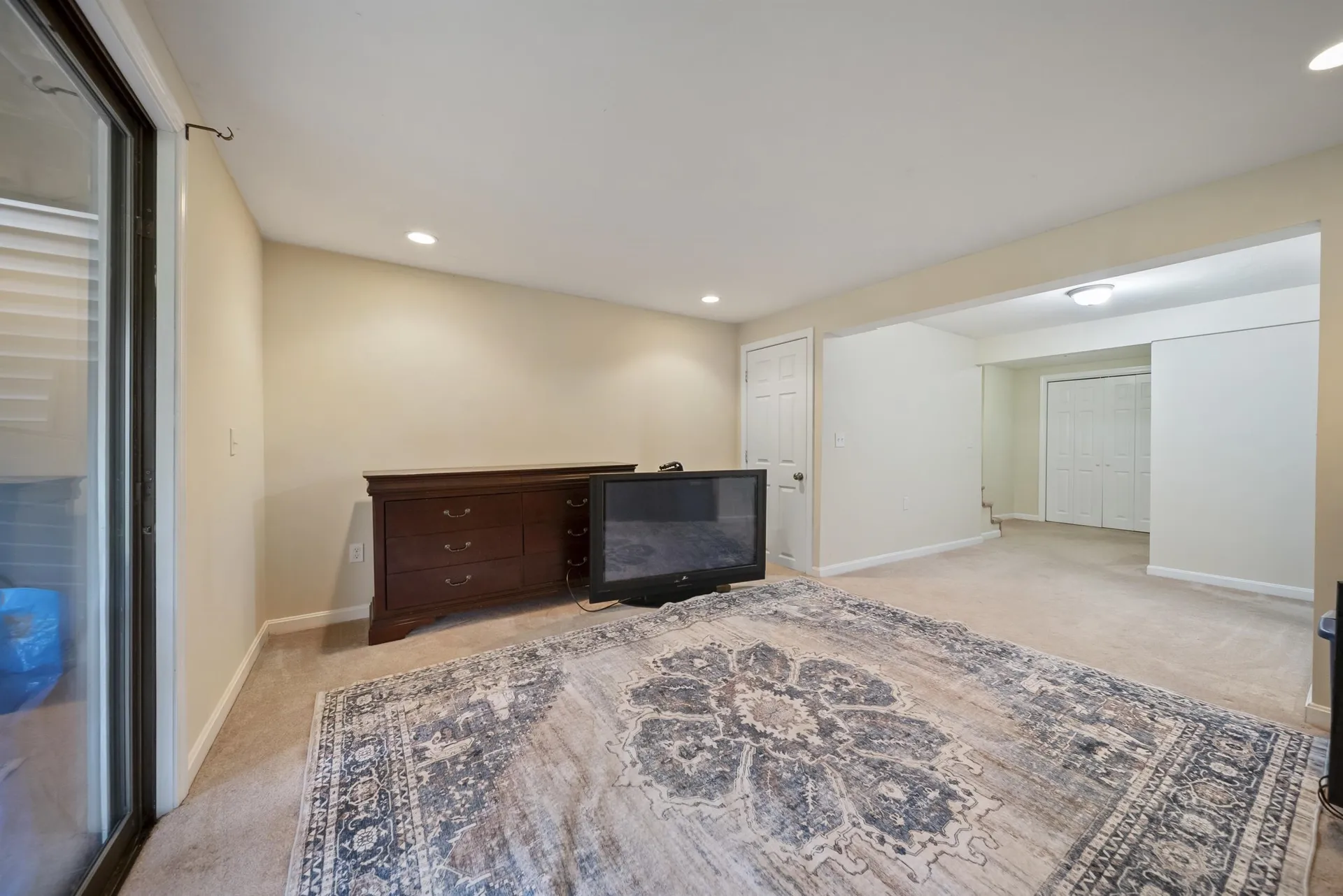 69 Bayberry Lane Londonderry NH 03053-3442