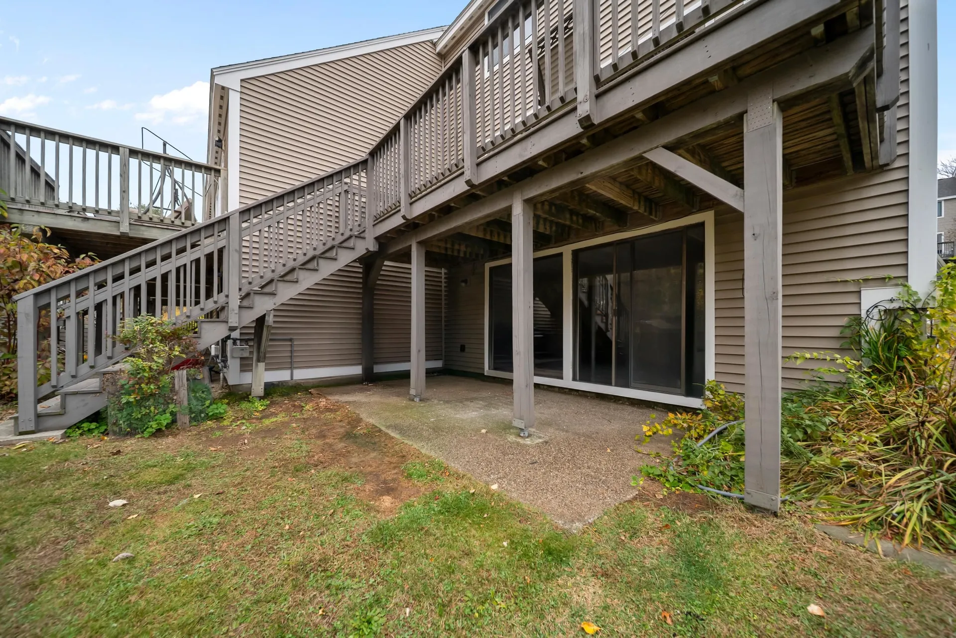 69 Bayberry Lane Londonderry NH 03053-3442