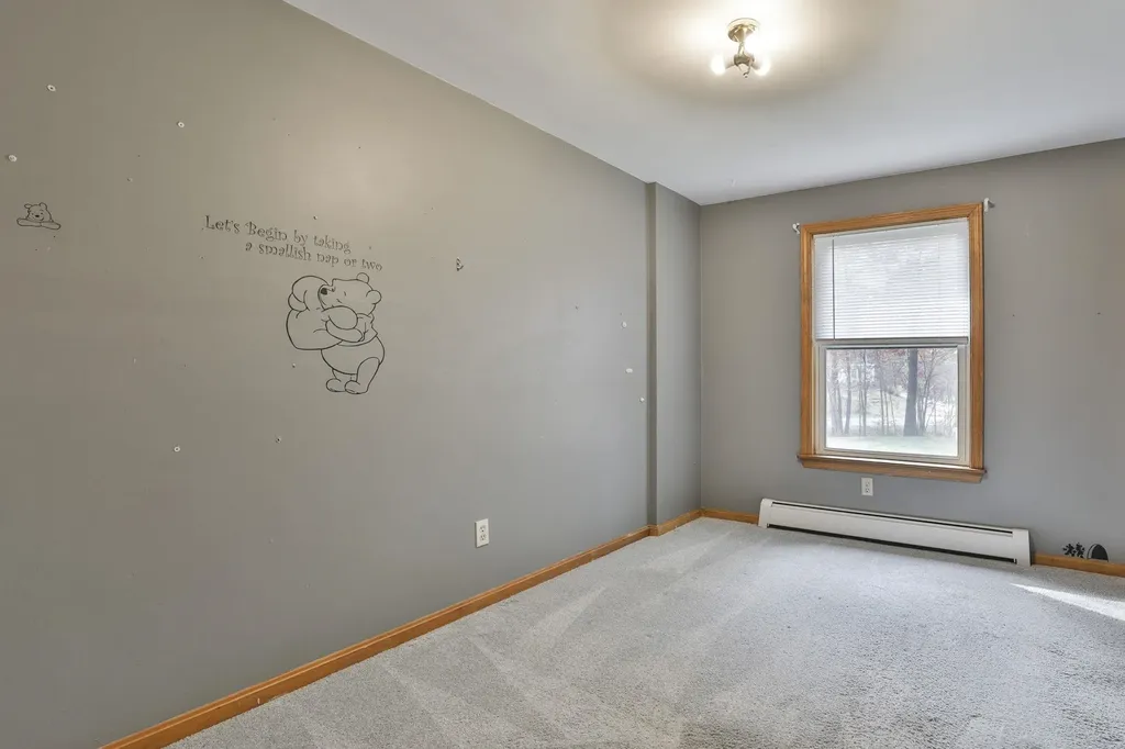 16 Evergreen Drive Hudson NH 03051