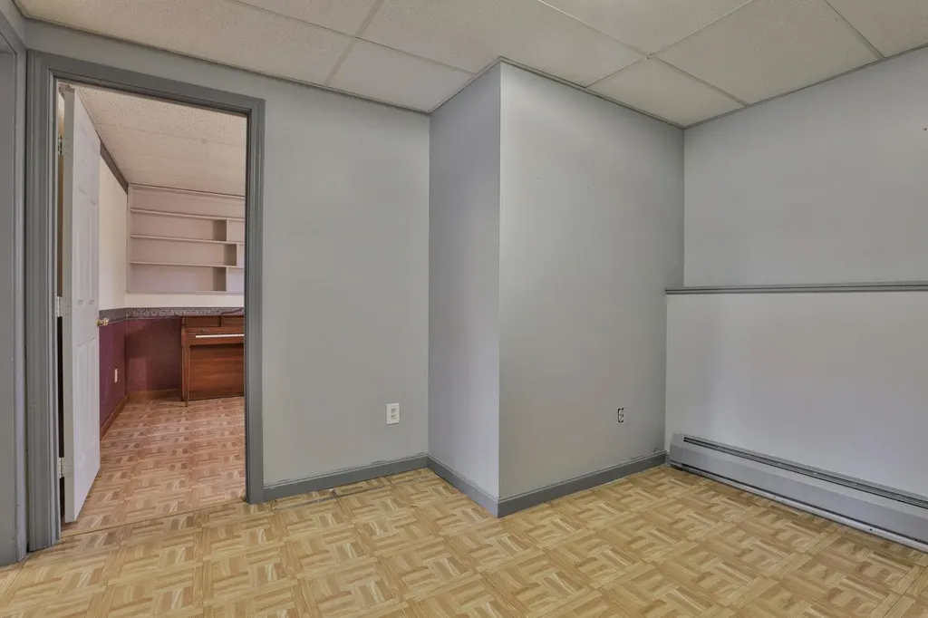 16 Evergreen Drive Hudson NH 03051