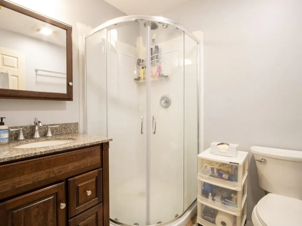 24 Logwood Circle Essex VT 05452