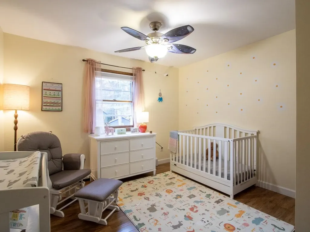 24 Logwood Circle Essex VT 05452