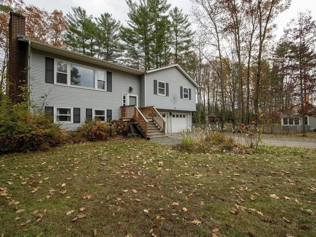 24 Logwood Circle Essex VT 05452