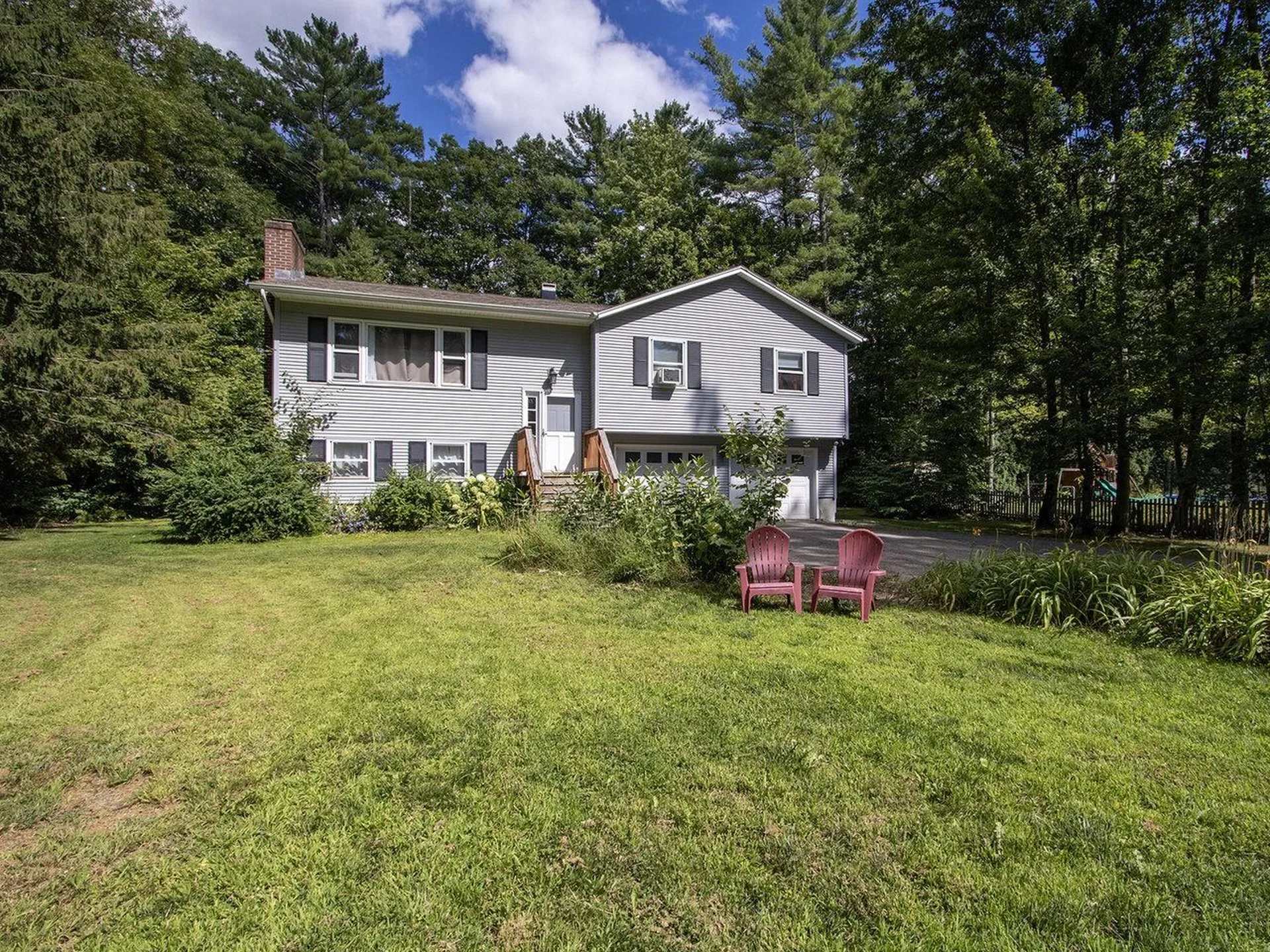 24 Logwood Circle Essex VT 05452