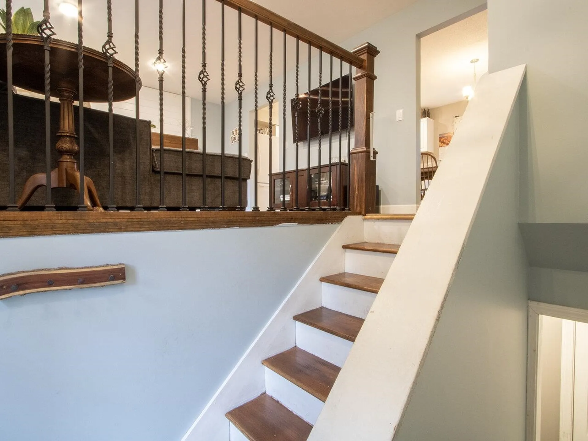 24 Logwood Circle Essex VT 05452