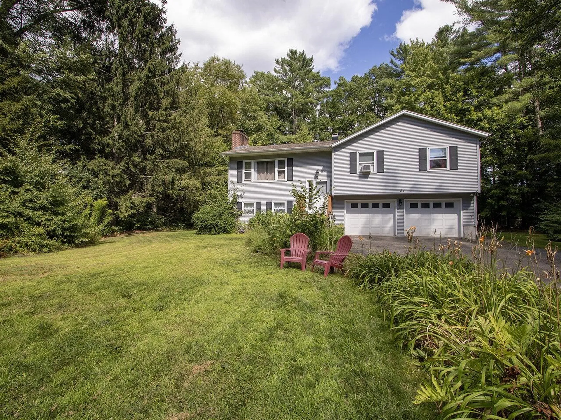 24 Logwood Circle Essex VT 05452