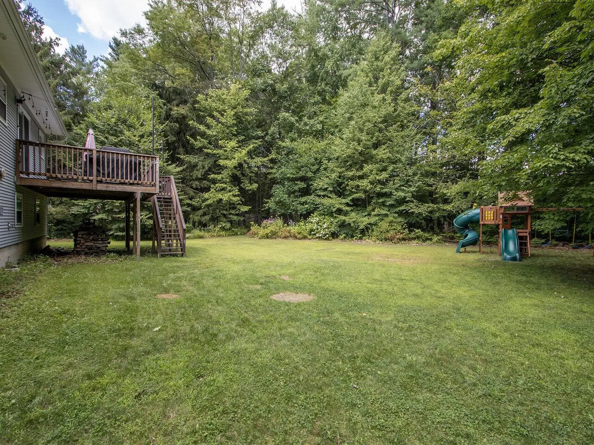 24 Logwood Circle Essex VT 05452