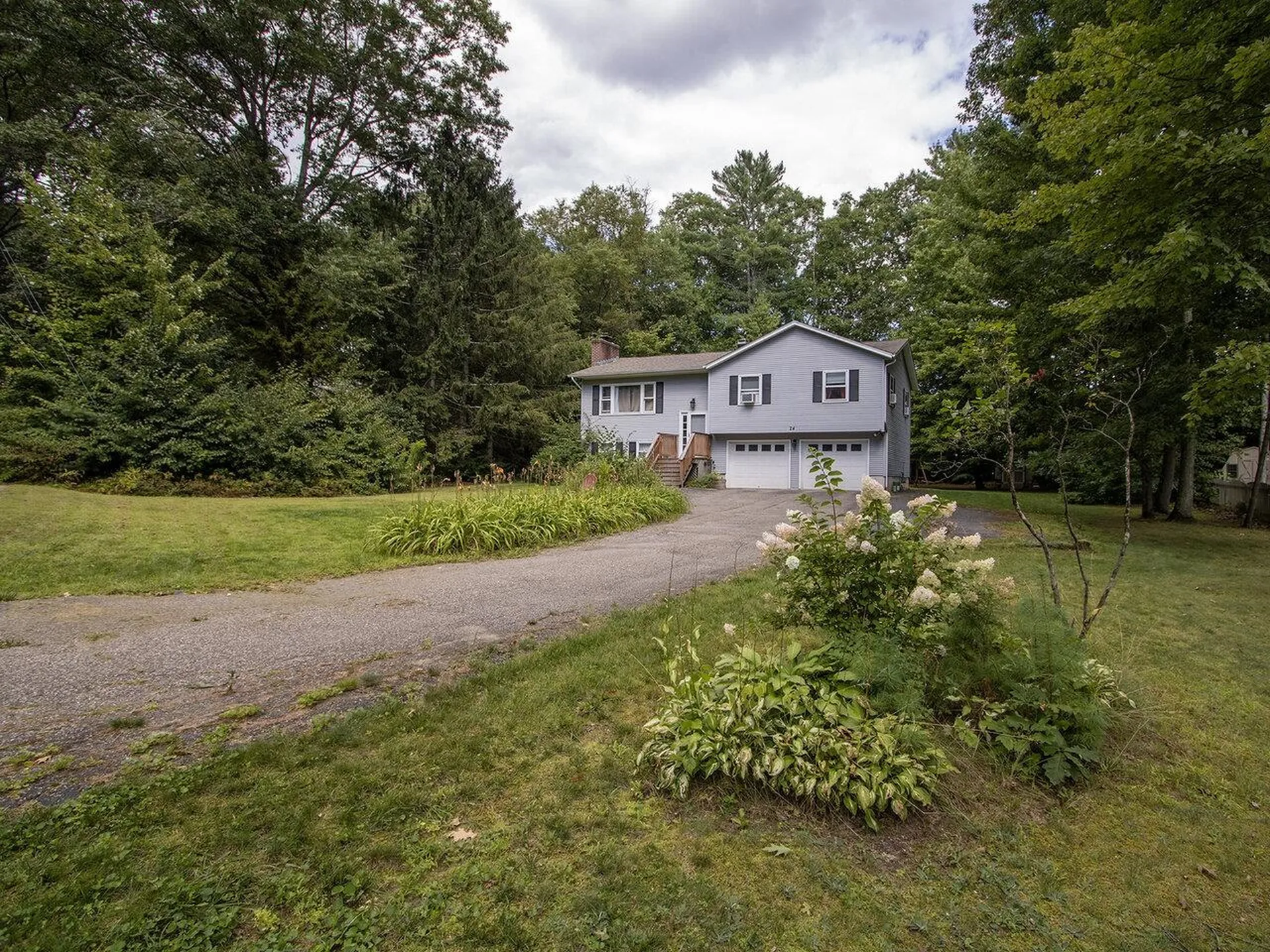 24 Logwood Circle Essex VT 05452