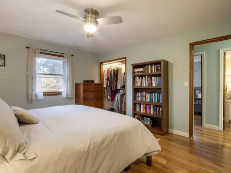 24 Logwood Circle Essex VT 05452