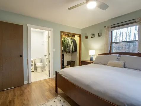 24 Logwood Circle Essex VT 05452