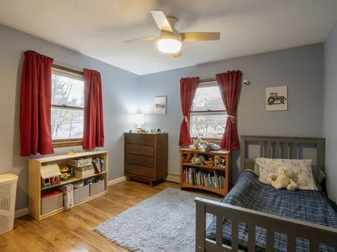 24 Logwood Circle Essex VT 05452