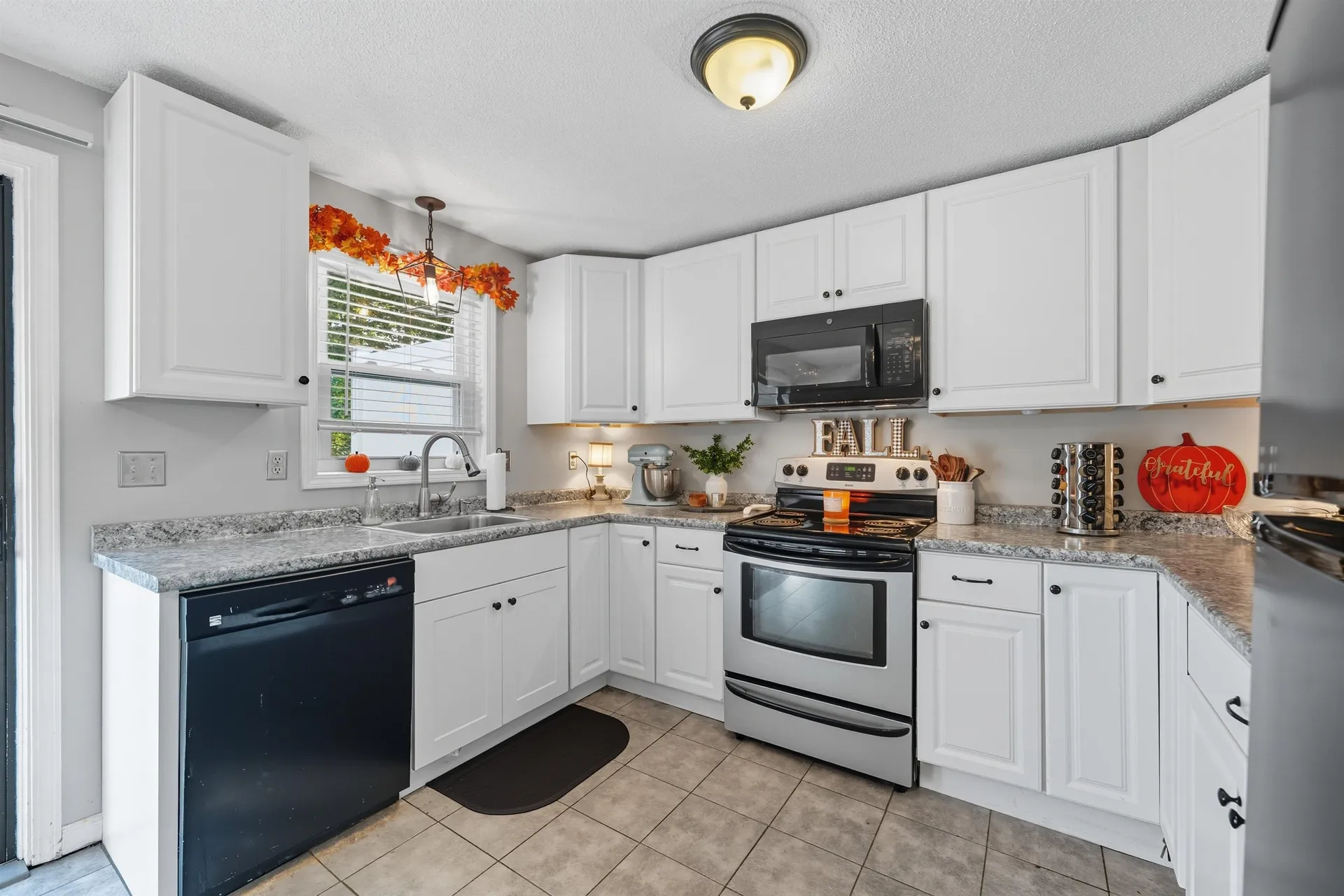 1035 S Mammoth Road Manchester NH 03109