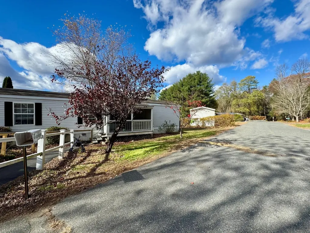 4 Earl Avenue Winchester NH 03470