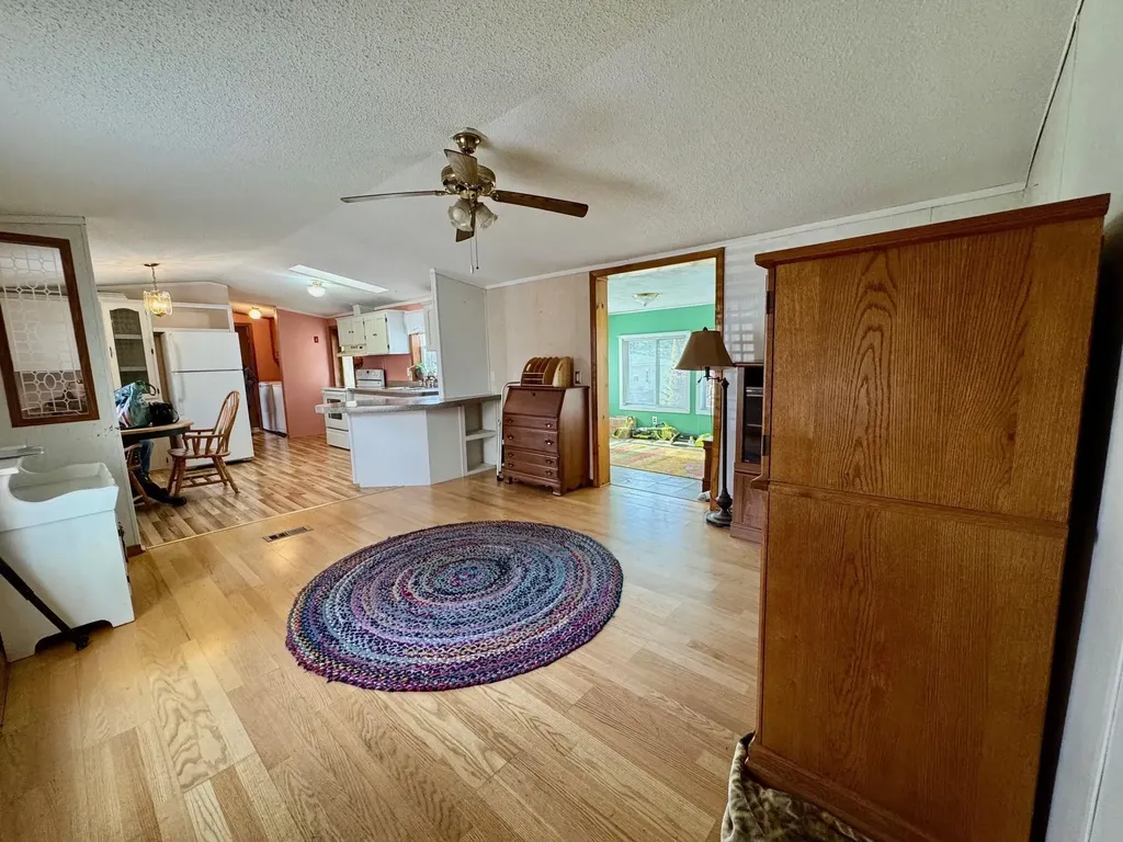 4 Earl Avenue Winchester NH 03470