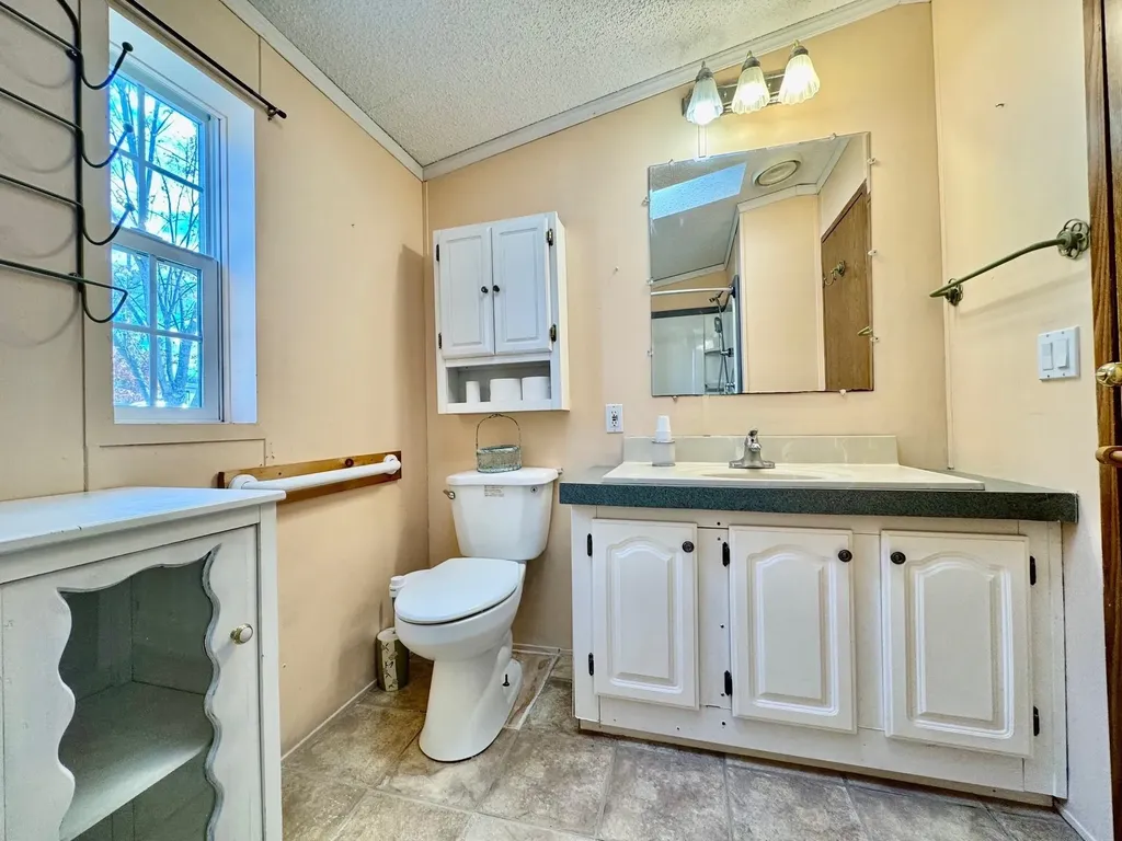 4 Earl Avenue Winchester NH 03470