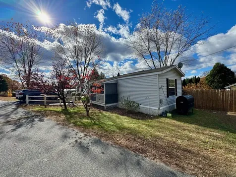 4 Earl Avenue Winchester NH 03470