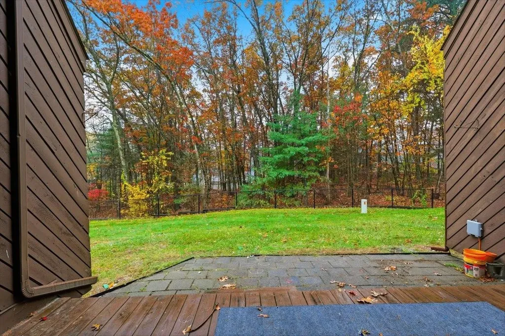 25 Cortez Drive Nashua NH 03062