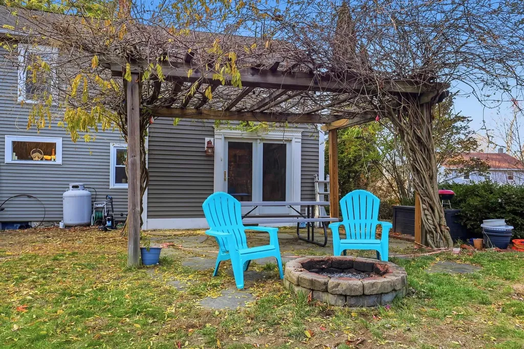 133 Corning Road Manchester NH 03109