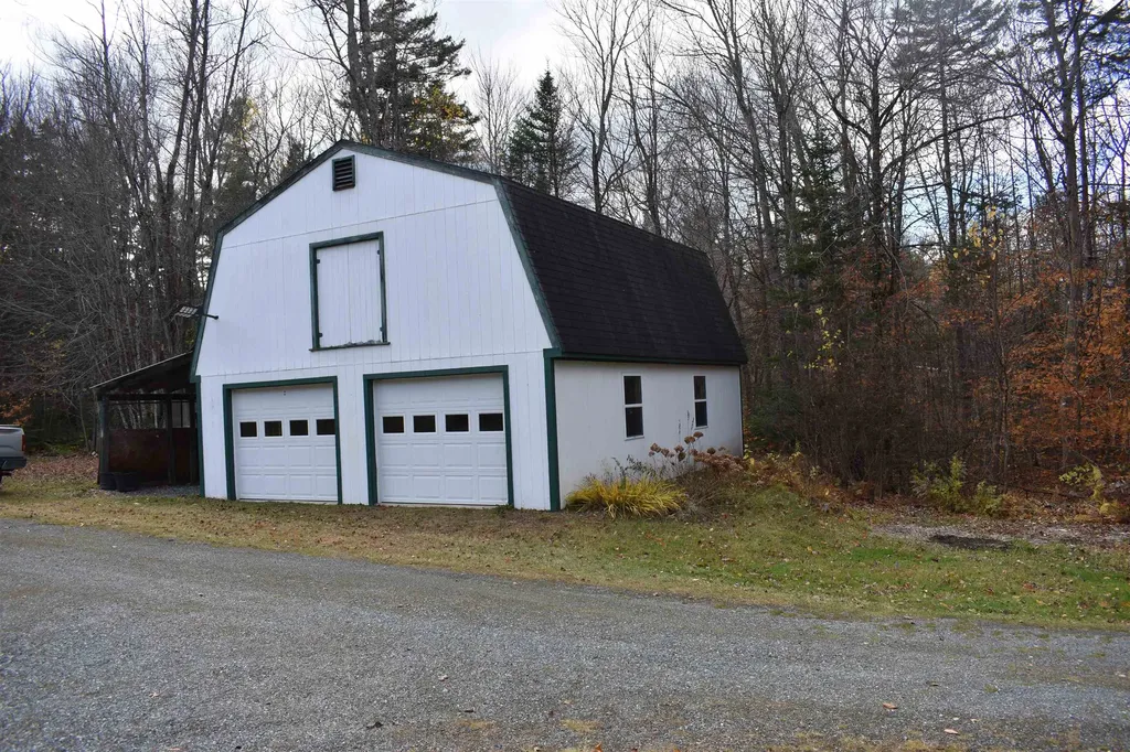 62 Palmer Road Enfield NH 03748