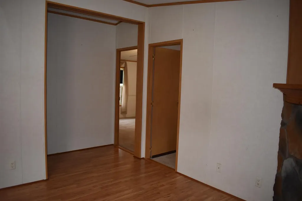 62 Palmer Road Enfield NH 03748