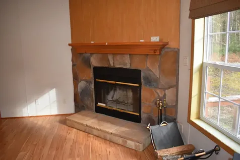 62 Palmer Road Enfield NH 03748