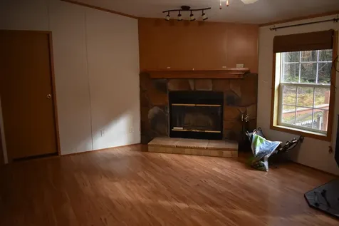 62 Palmer Road Enfield NH 03748