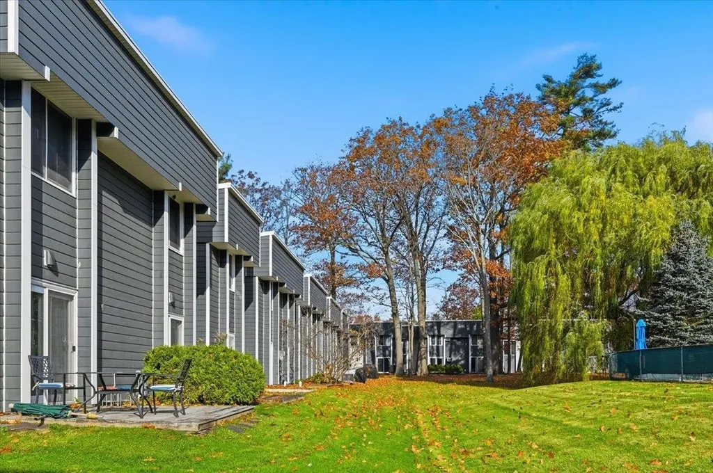 8 Timber Lane South Burlington VT 05403