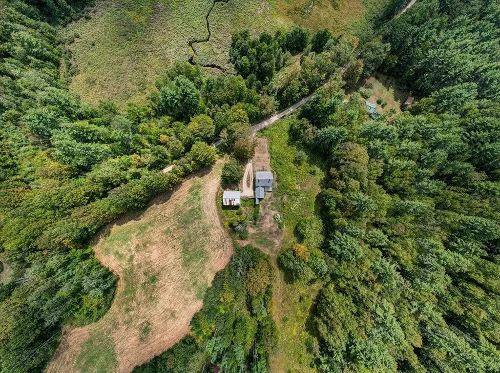 22 Abberton Road Canterbury NH 03224