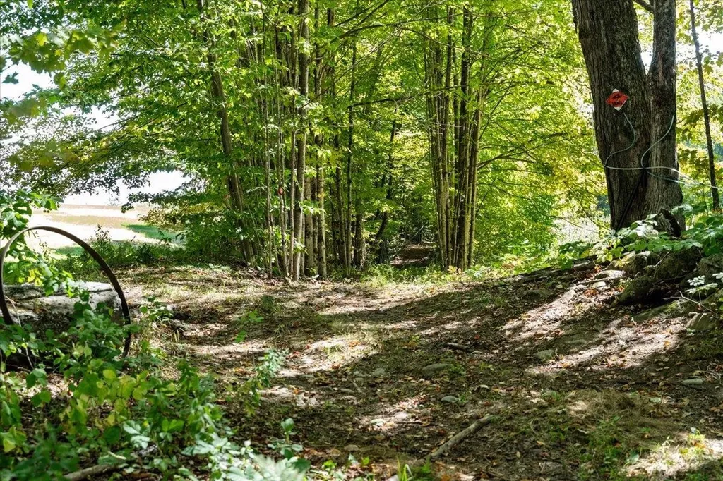 22 Abberton Road Canterbury NH 03224