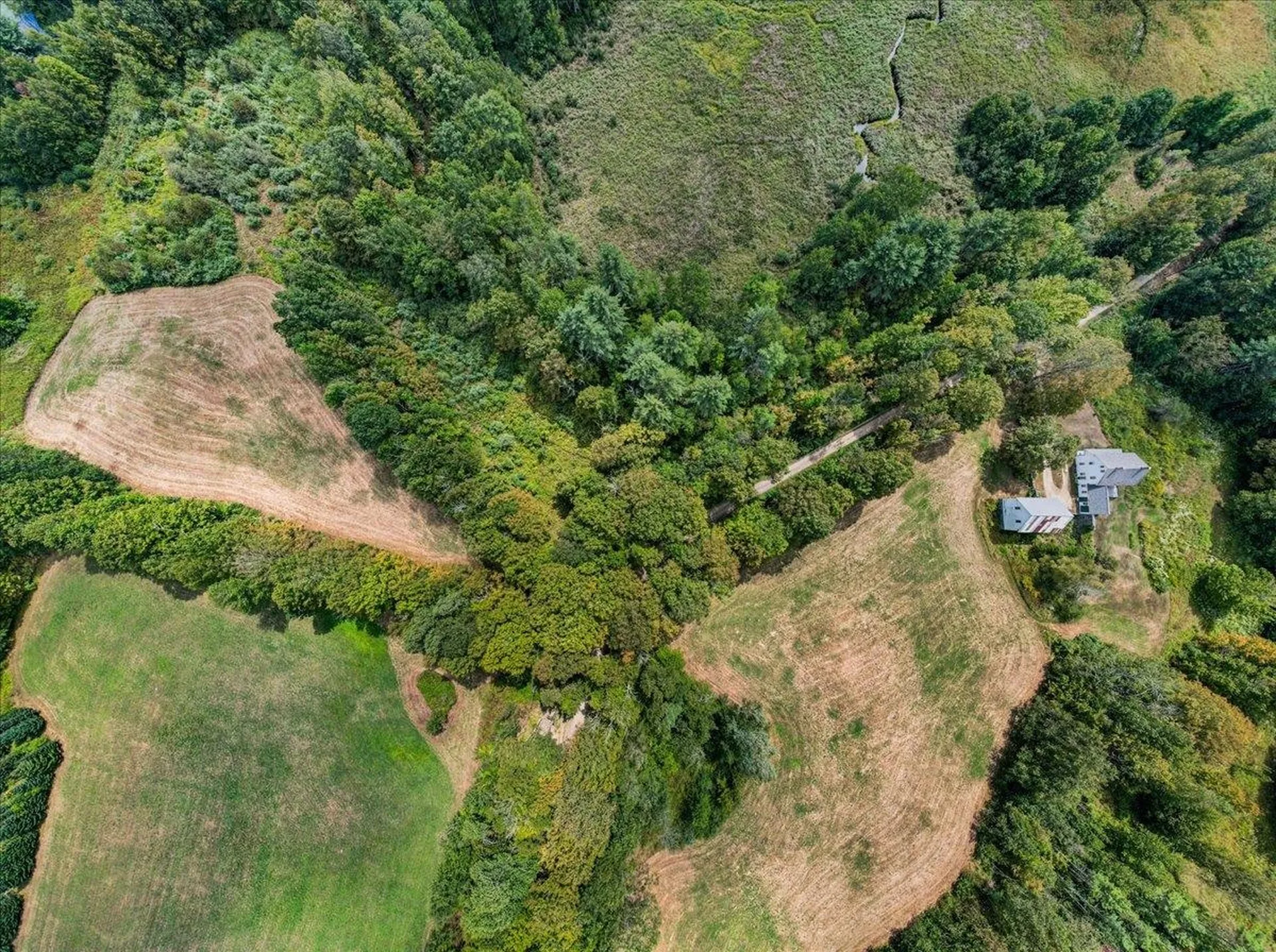 22 Abberton Road Canterbury NH 03224