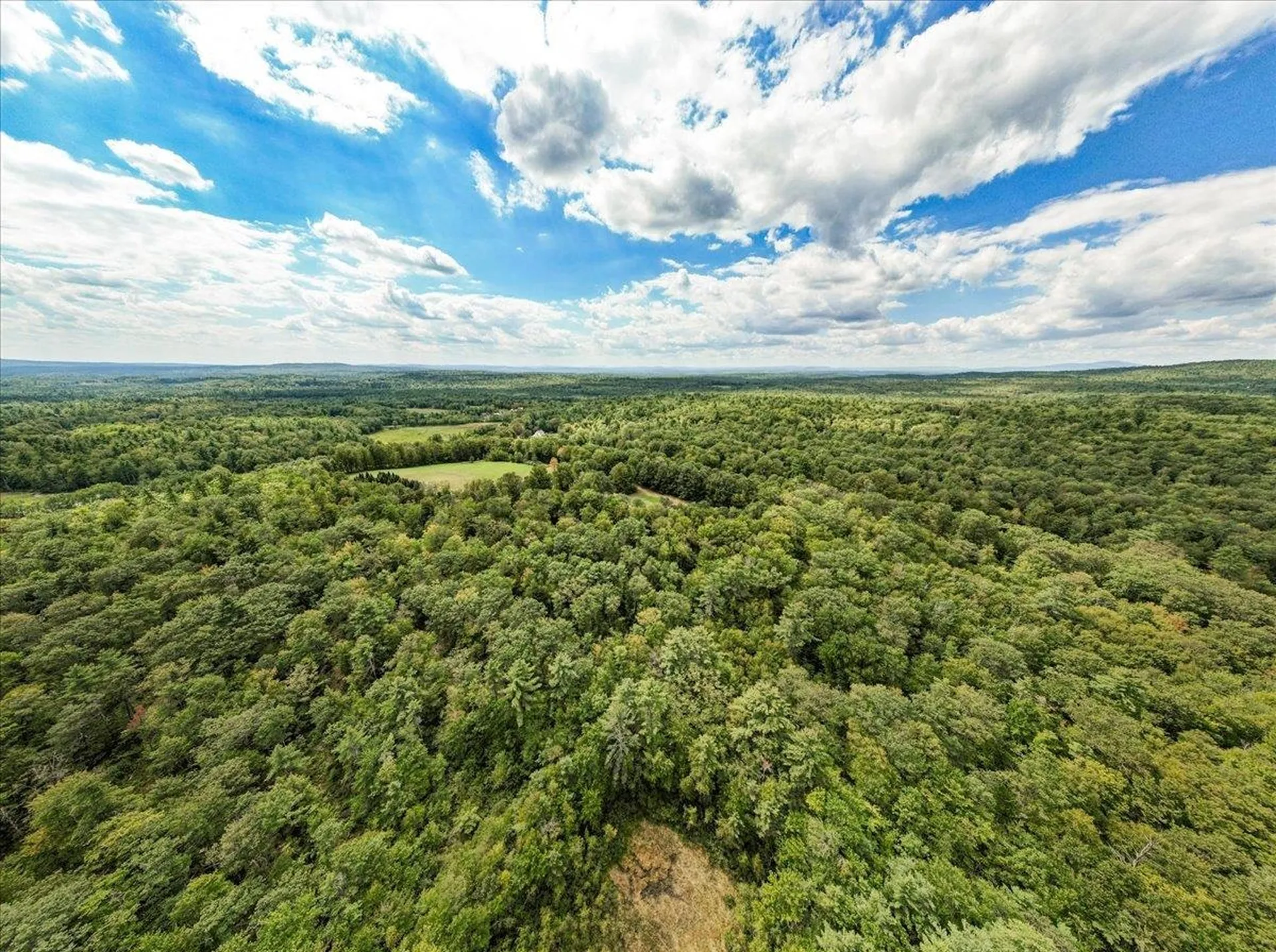 22 Abberton Road Canterbury NH 03224