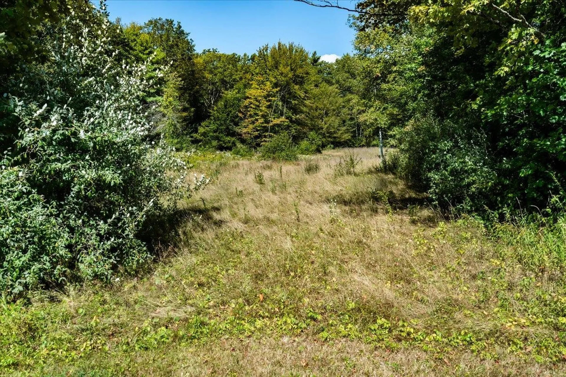 22 Abberton Road Canterbury NH 03224