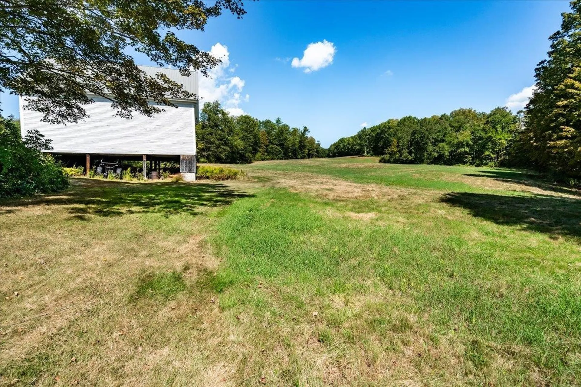 22 Abberton Road Canterbury NH 03224