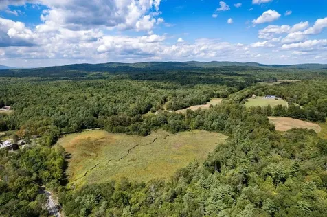 22 Abberton Road Canterbury NH 03224