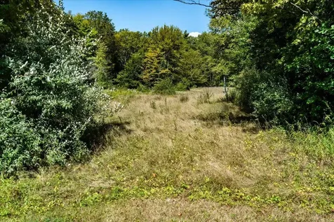 22 Abberton Road Canterbury NH 03224