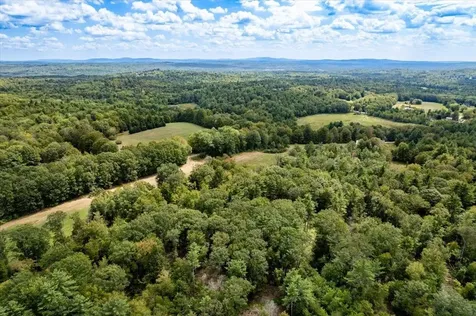 22 Abberton Road Canterbury NH 03224