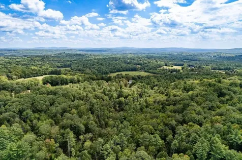 22 Abberton Road Canterbury NH 03224