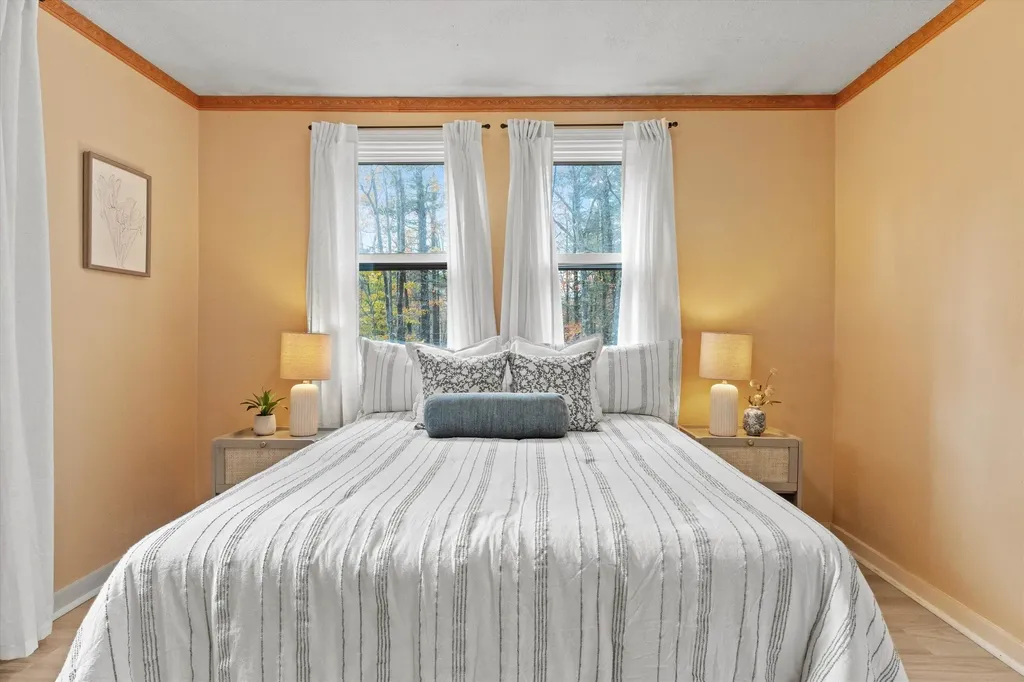 475 Old County Road Deering NH 03244