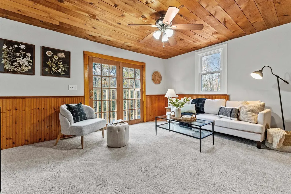 475 Old County Road Deering NH 03244