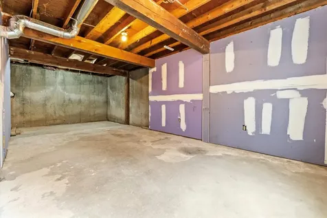 475 Old County Road Deering NH 03244