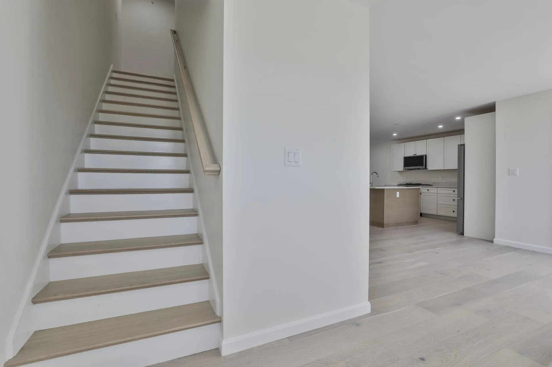 17 Autumn Lane Raymond NH 03077