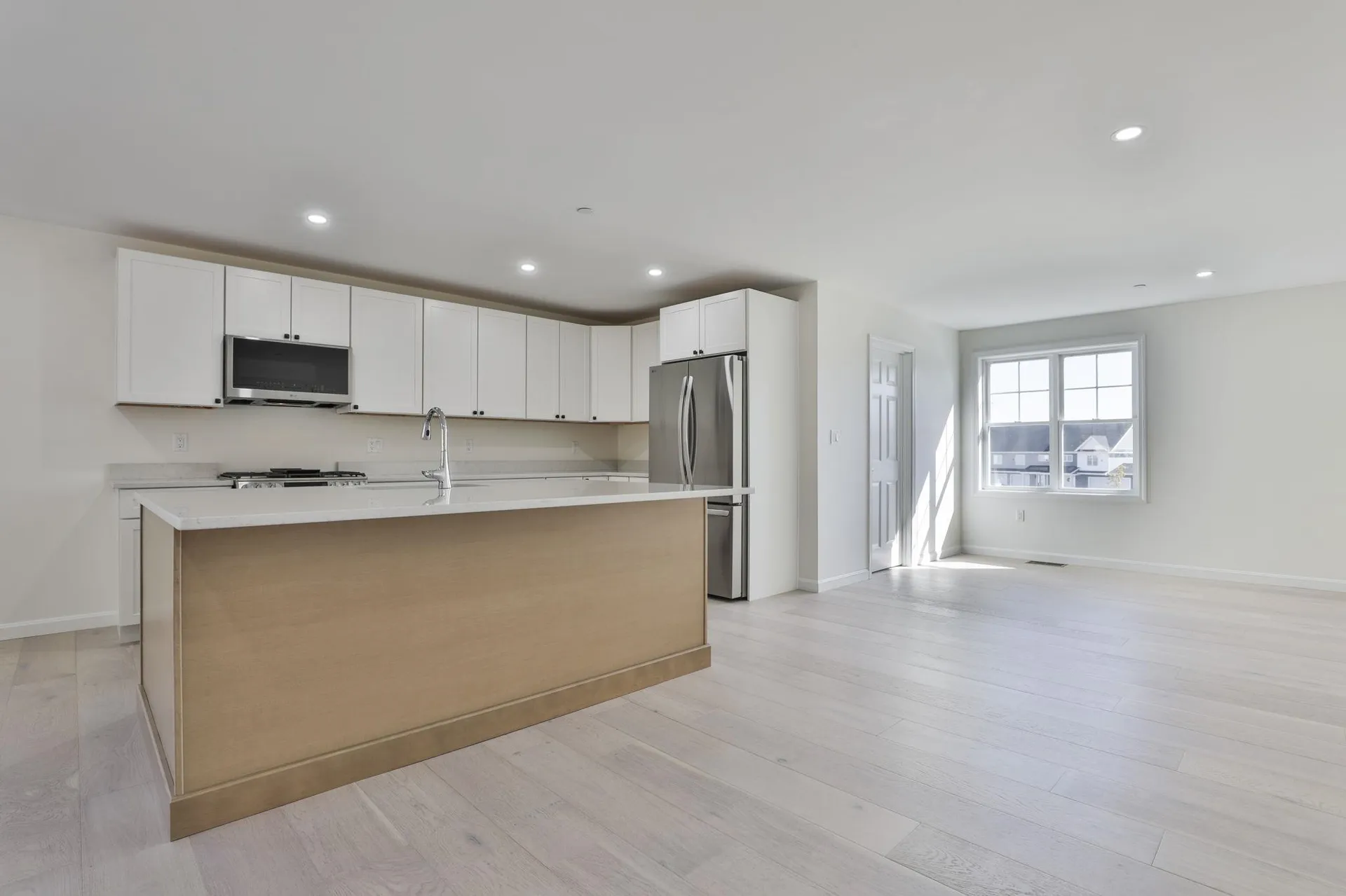 17 Autumn Lane Raymond NH 03077