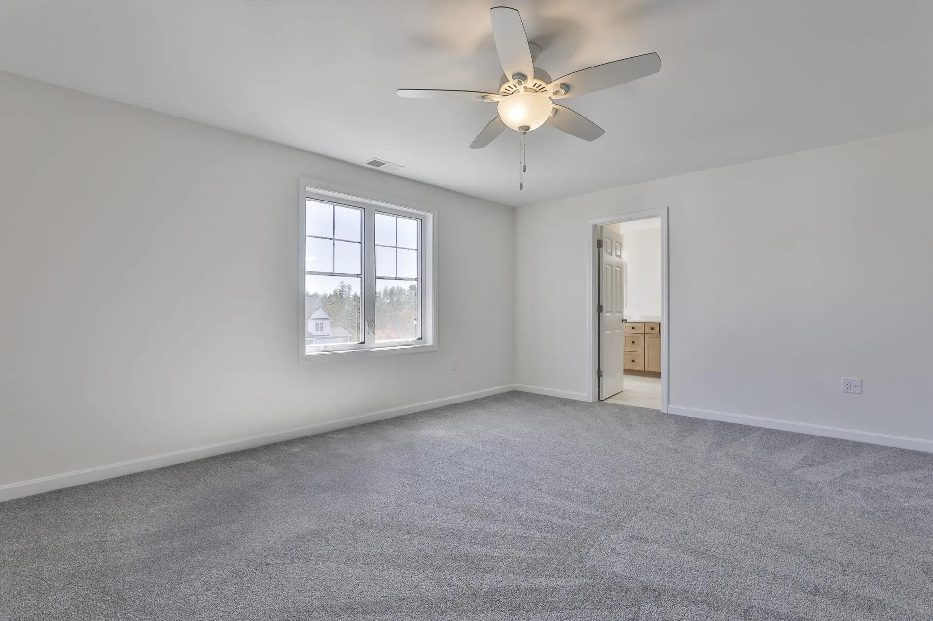 17 Autumn Lane Raymond NH 03077